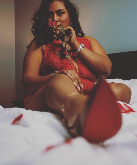 Foto di nudo di fuga di OnlyFans di Angelabrinx