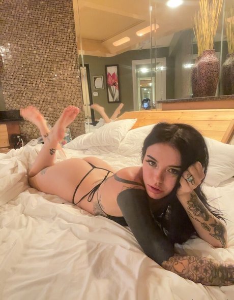 Foto di nudo di fuga di OnlyFans di Lolaslands
