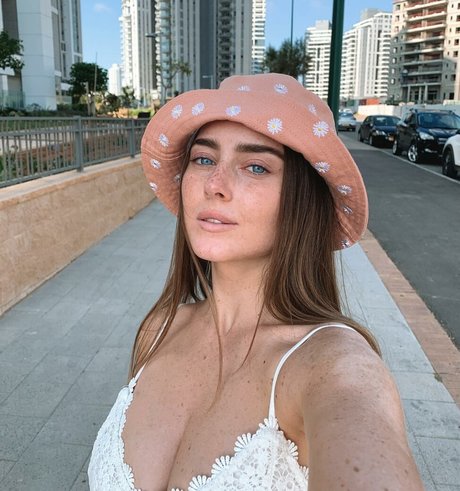 Foto di nudo di fuga di OnlyFans di Effy Palarya