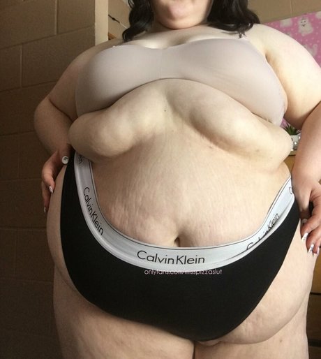 Foto di nudo di fuga di OnlyFans di Misspizzaslut