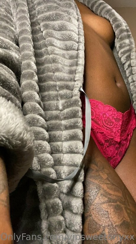 Foto di nudo di fuga di OnlyFans di Vipsweetonyxx