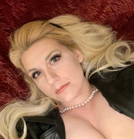 Foto di nudo di fuga di OnlyFans di Models101