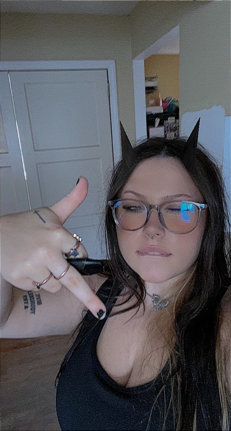 Foto di nudo di fuga di OnlyFans di Lynzie