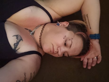Foto di nudo di fuga di OnlyFans di Satania