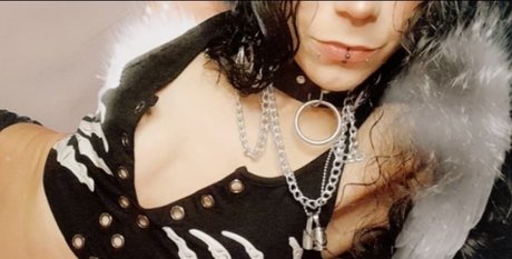 Foto di nudo di fuga di OnlyFans di Sassy Sakura Shan