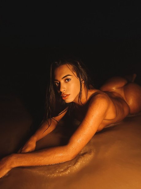 Foto di nudo di fuga di OnlyFans di Sarah Liins