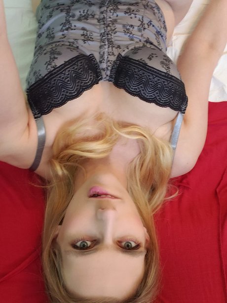 Foto di nudo di fuga di OnlyFans di Sarah