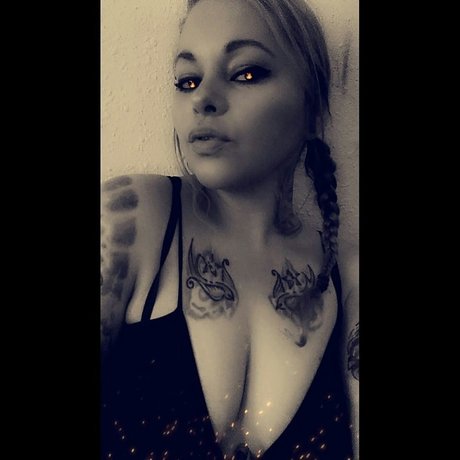 Foto di nudo di fuga di OnlyFans di Leopardink
