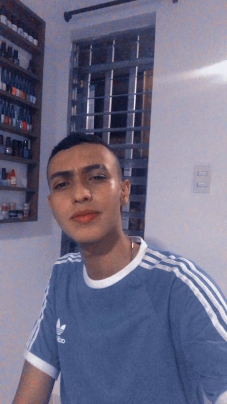 Foto di nudo di fuga di OnlyFans di Santiago