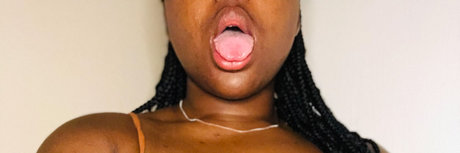 Foto di nudo di fuga di OnlyFans di Sandy 
