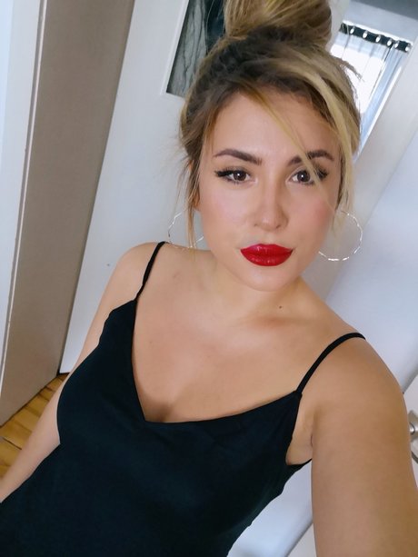 Foto di nudo di fuga di OnlyFans di Sandra B