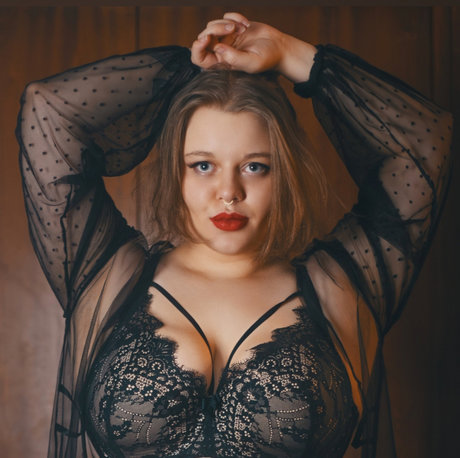 Foto di nudo di fuga di OnlyFans di Sandra Dee