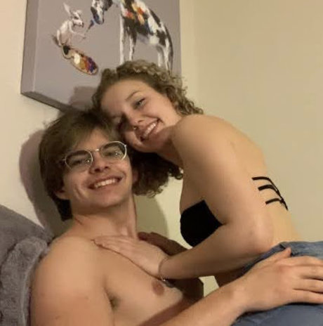 Foto di nudo di fuga di OnlyFans di Sandi Ampamp Emmett