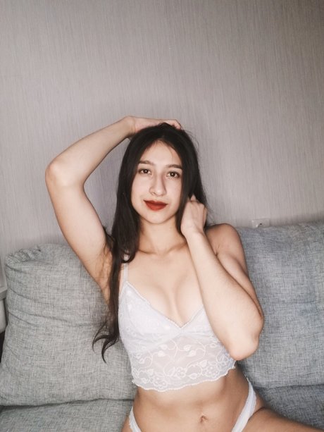 Foto di nudo di fuga di OnlyFans di S A M Y