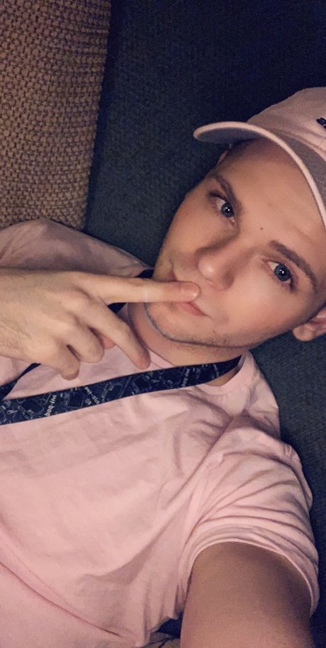 Foto di nudo di fuga di OnlyFans di Joshua