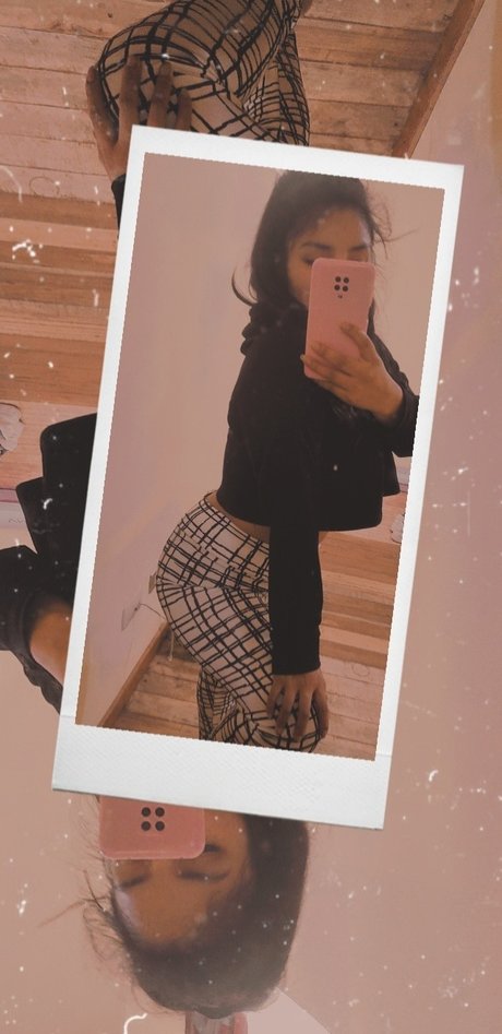 Foto di nudo di fuga di OnlyFans di Samantha Robles Pantojaa