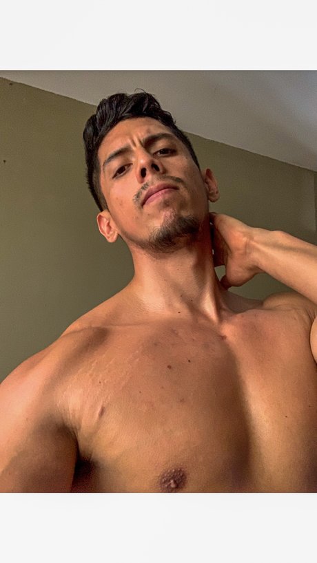 Foto di nudo di fuga di OnlyFans di Eduardo Slayer