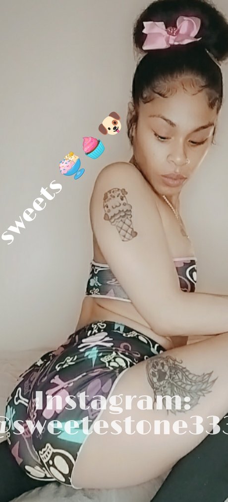Foto di nudo di fuga di OnlyFans di Sweets