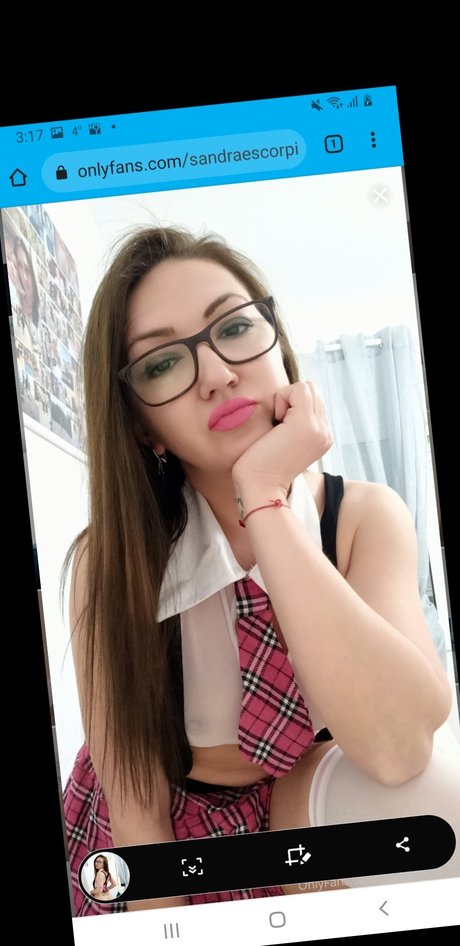 Foto di nudo di fuga di OnlyFans di  Herrera 