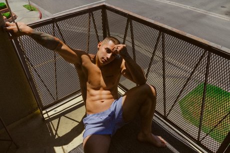 Foto di nudo di fuga di OnlyFans di Roger