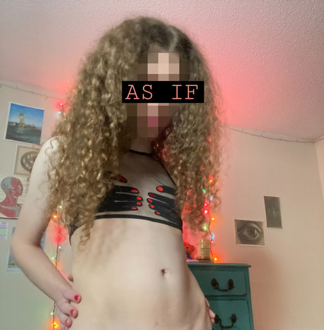 Foto di nudo di fuga di OnlyFans di Lucid