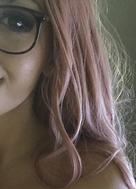 Foto di nudo di fuga di OnlyFans di Riley Leigh