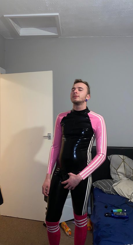 Foto di nudo di fuga di OnlyFans di Lucas Oliver