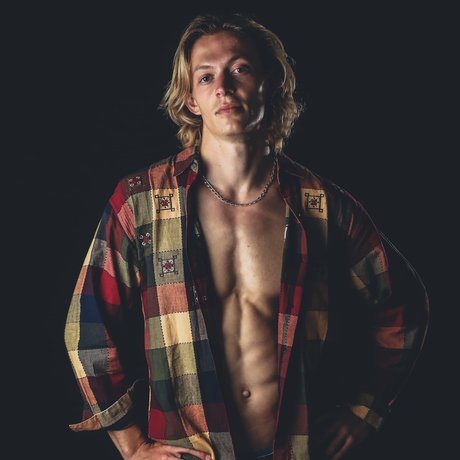 Foto di nudo di fuga di OnlyFans di Romain