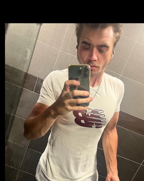 Foto di nudo di fuga di OnlyFans di Rory Van Dooren