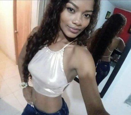 Foto di nudo di fuga di OnlyFans di Rihana