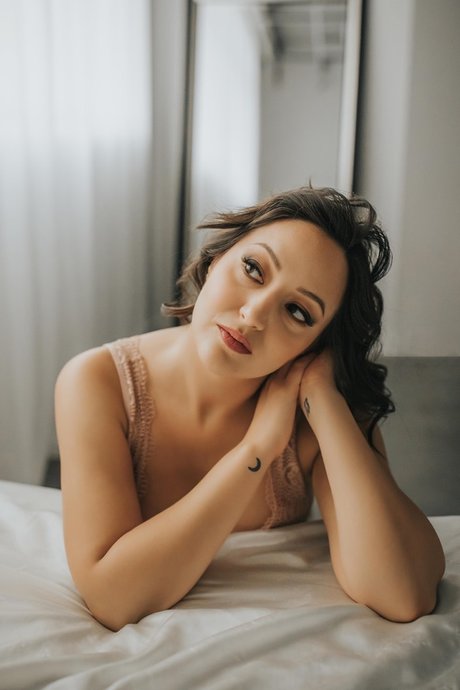 Foto di nudo di fuga di OnlyFans di Scarlette Vixen