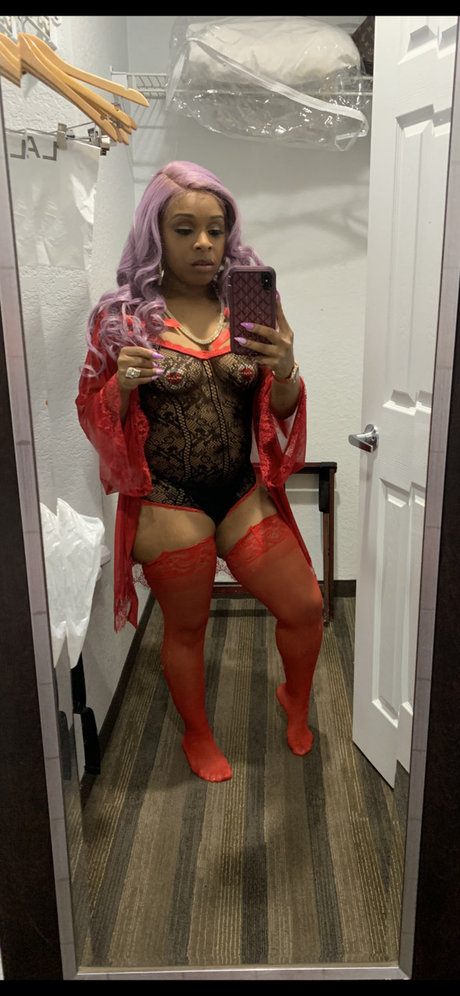 Foto di nudo di fuga di OnlyFans di Neesa