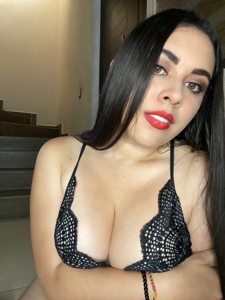 Foto di nudo di fuga di OnlyFans di Saymoni