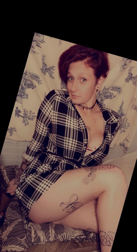 Foto di nudo di fuga di OnlyFans di Savvi Savage