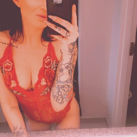 Foto di nudo di fuga di OnlyFans di Savage Barbiiee