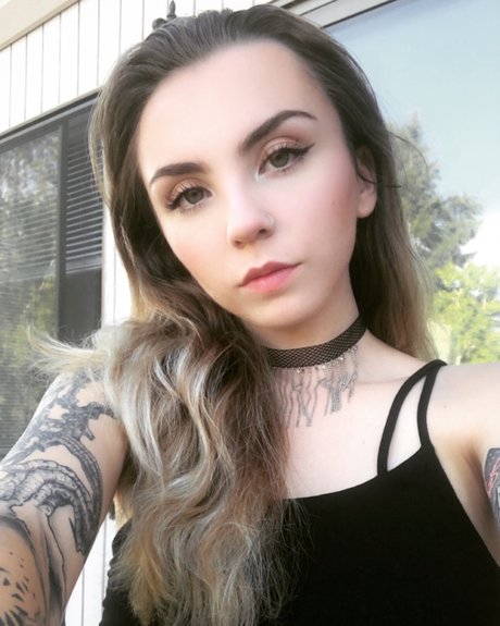 Foto di nudo di fuga di OnlyFans di Sophie