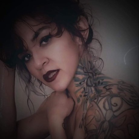 Foto di nudo di fuga di OnlyFans di Xoxtazmaniandevilxox