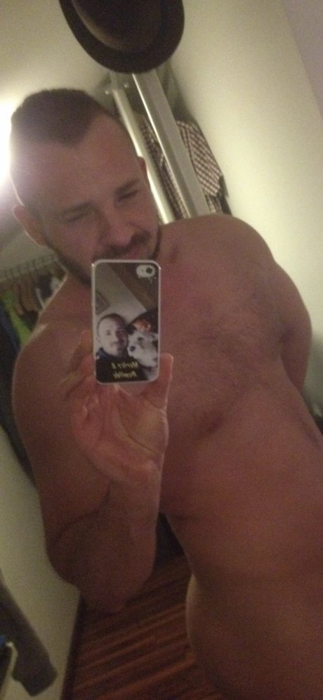 Foto di nudo di fuga di OnlyFans di Bavariaman