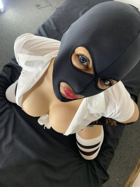 Foto di nudo di fuga di OnlyFans di Karo Msk
