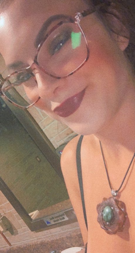 Foto di nudo di fuga di OnlyFans di Athena