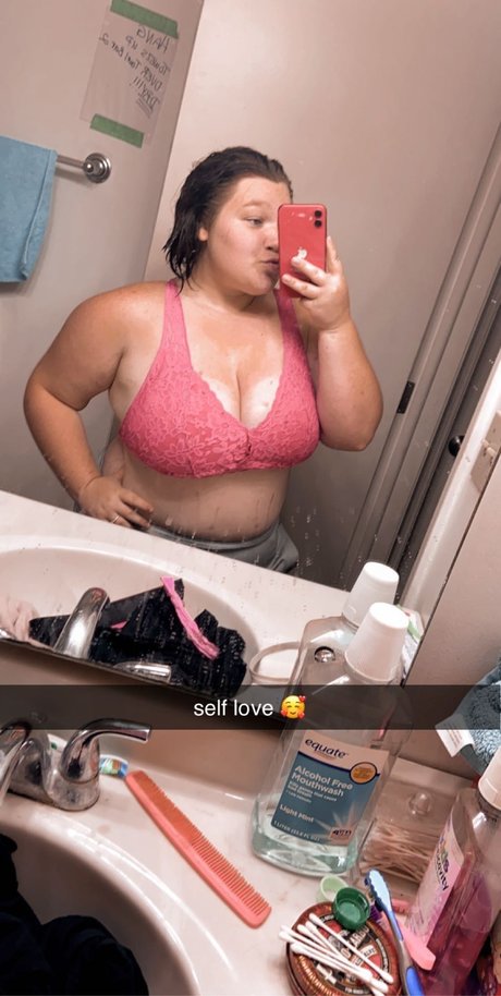 Foto di nudo di fuga di OnlyFans di Angela Renee