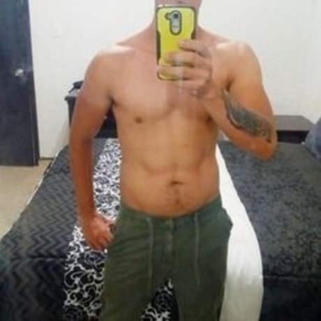Foto di nudo di fuga di OnlyFans di Alejandro