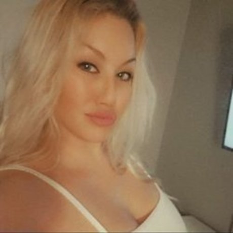 Foto di nudo di fuga di OnlyFans di Miami