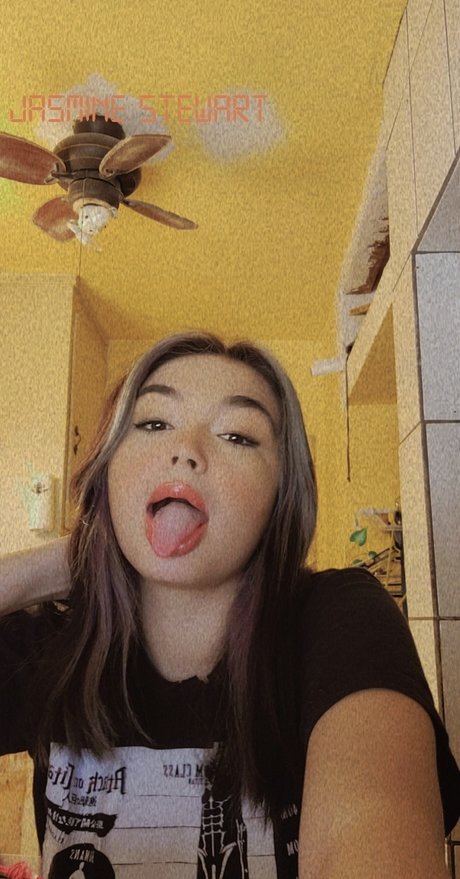 Foto di nudo di fuga di OnlyFans di Jasmine Stewart