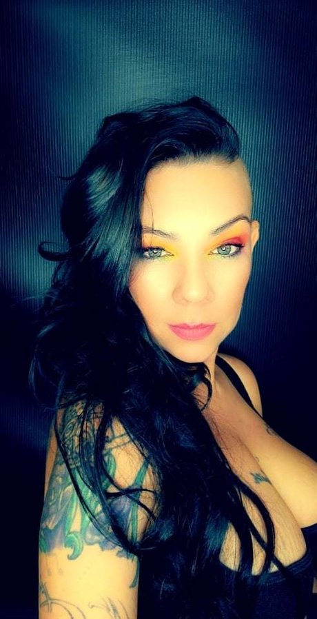 Foto di nudo di fuga di OnlyFans di Youre Invited