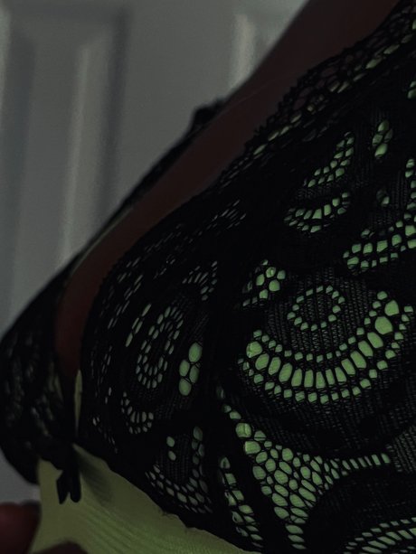 Foto di nudo di fuga di OnlyFans di Oh