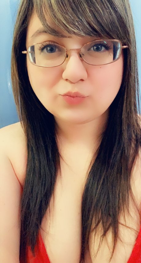 Foto di nudo di fuga di OnlyFans di Thick And Curvy