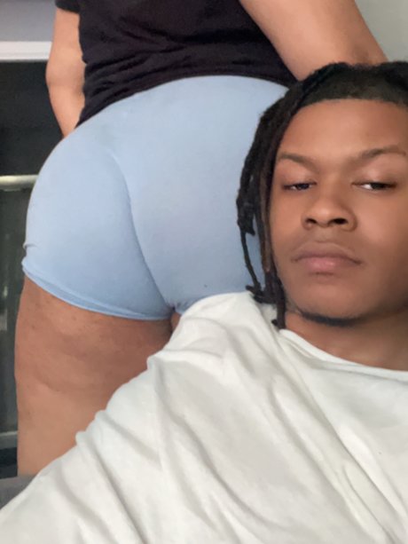 Foto di nudo di fuga di OnlyFans di Shescreammylo