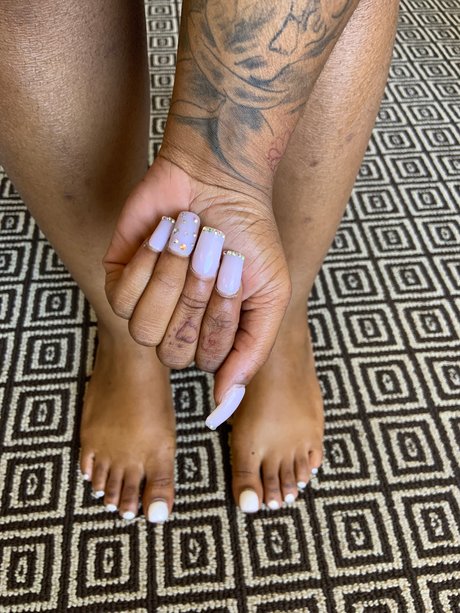 Foto di nudo di fuga di OnlyFans di Cash Rules Everything Around Me 