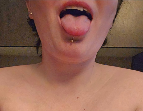 Foto di nudo di fuga di OnlyFans di Sarah Valentino